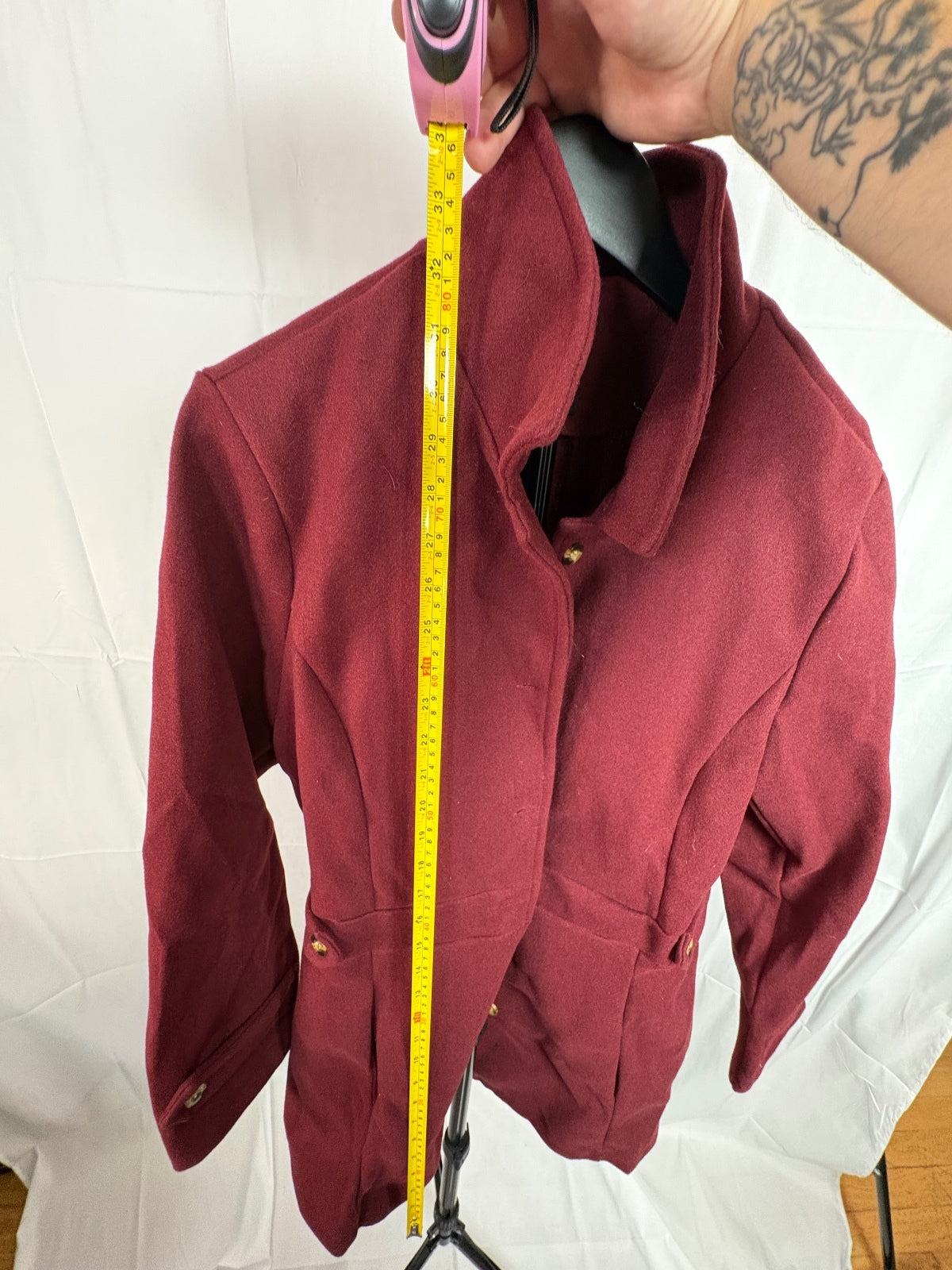Women’s Burgundy Tailored Coat Gold Buttons Size Large Long Sleeve Jacket