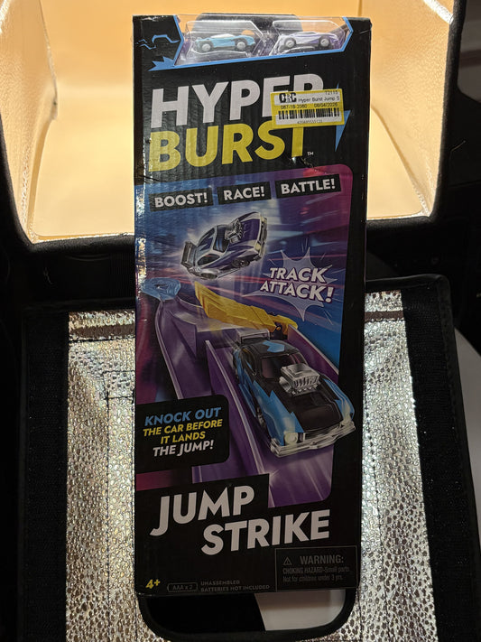 Hyper Burst Jump Strike Battle Race Track Set Goliath 2 Cars New Box Wear — photo 2