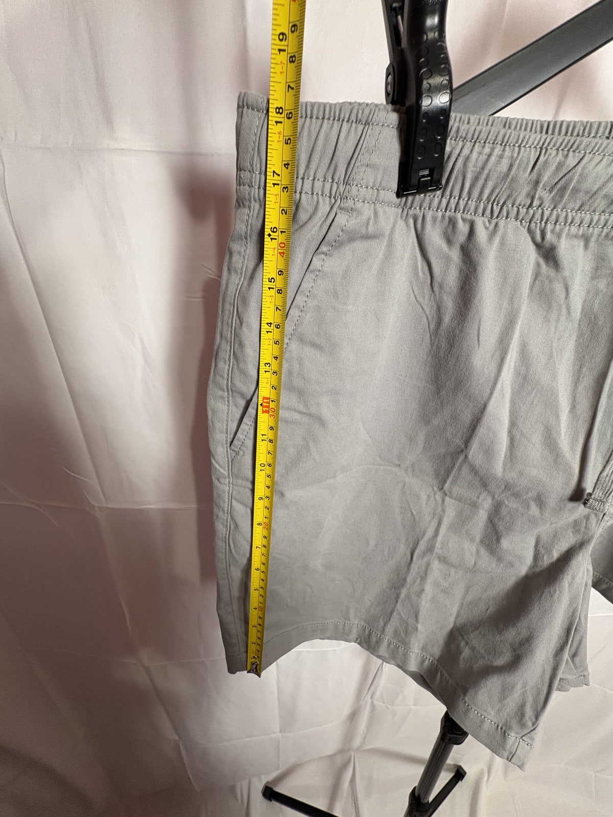 Old Navy Men’s Twill Jogger Shorts XL Gray 7 Inch Inseam NWT