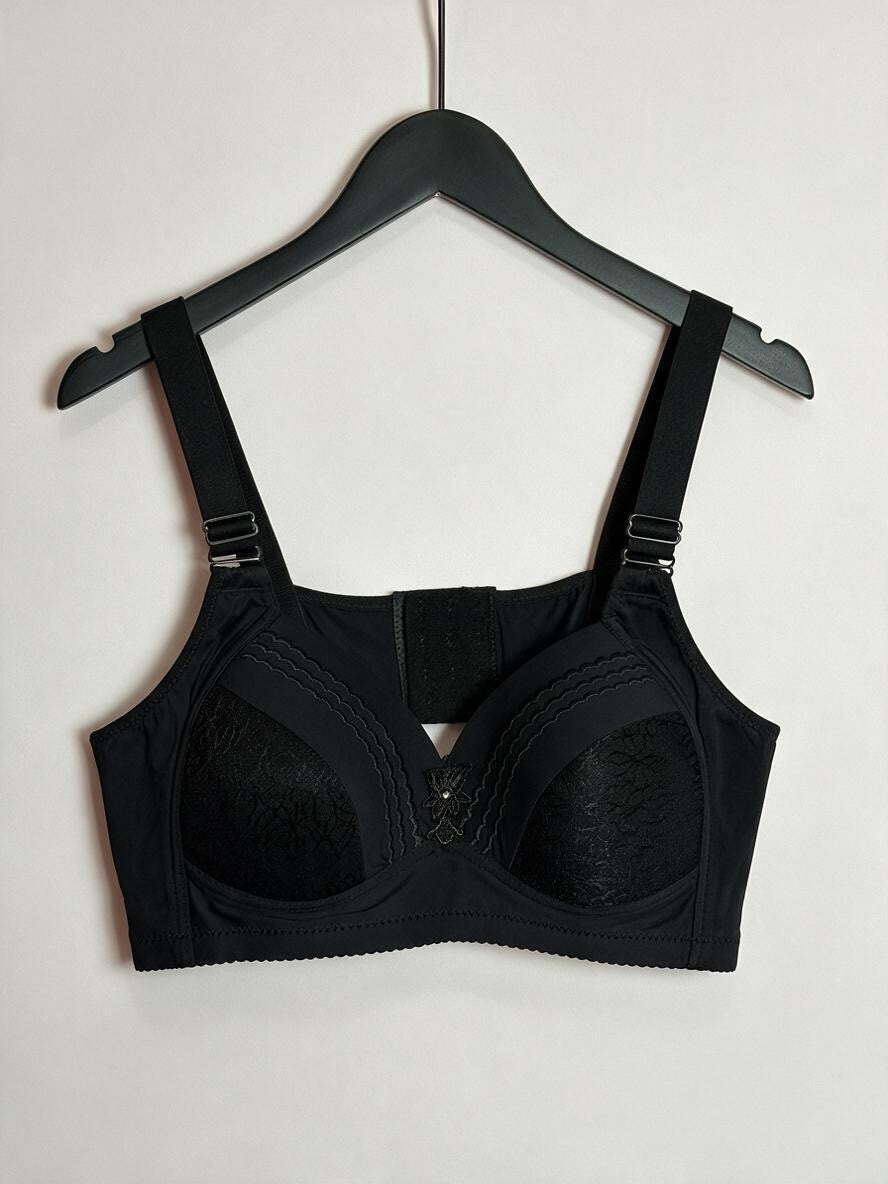 Black Lace Push Up Bra Size 46/105 Padded Adjustable Straps Plus Size