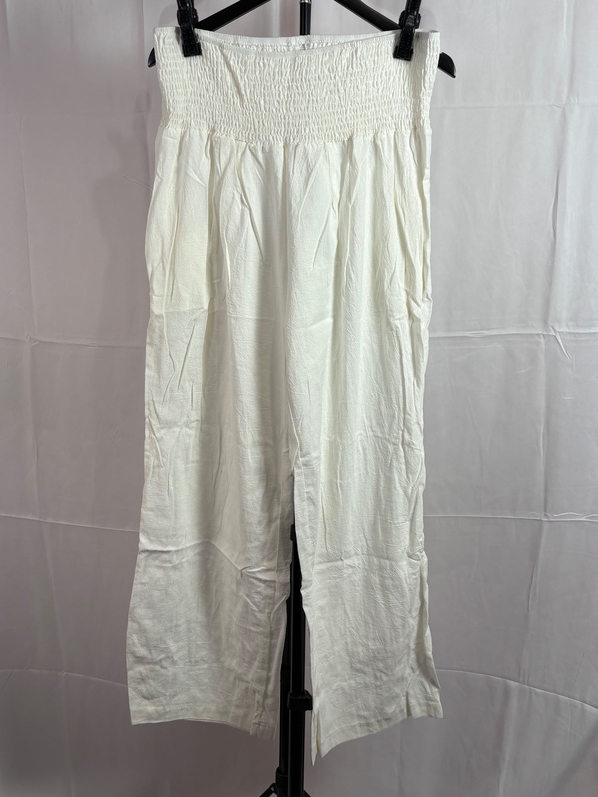 Women’s XL White Smocked Waist Wide Leg Pants Pull On Flowy Boho