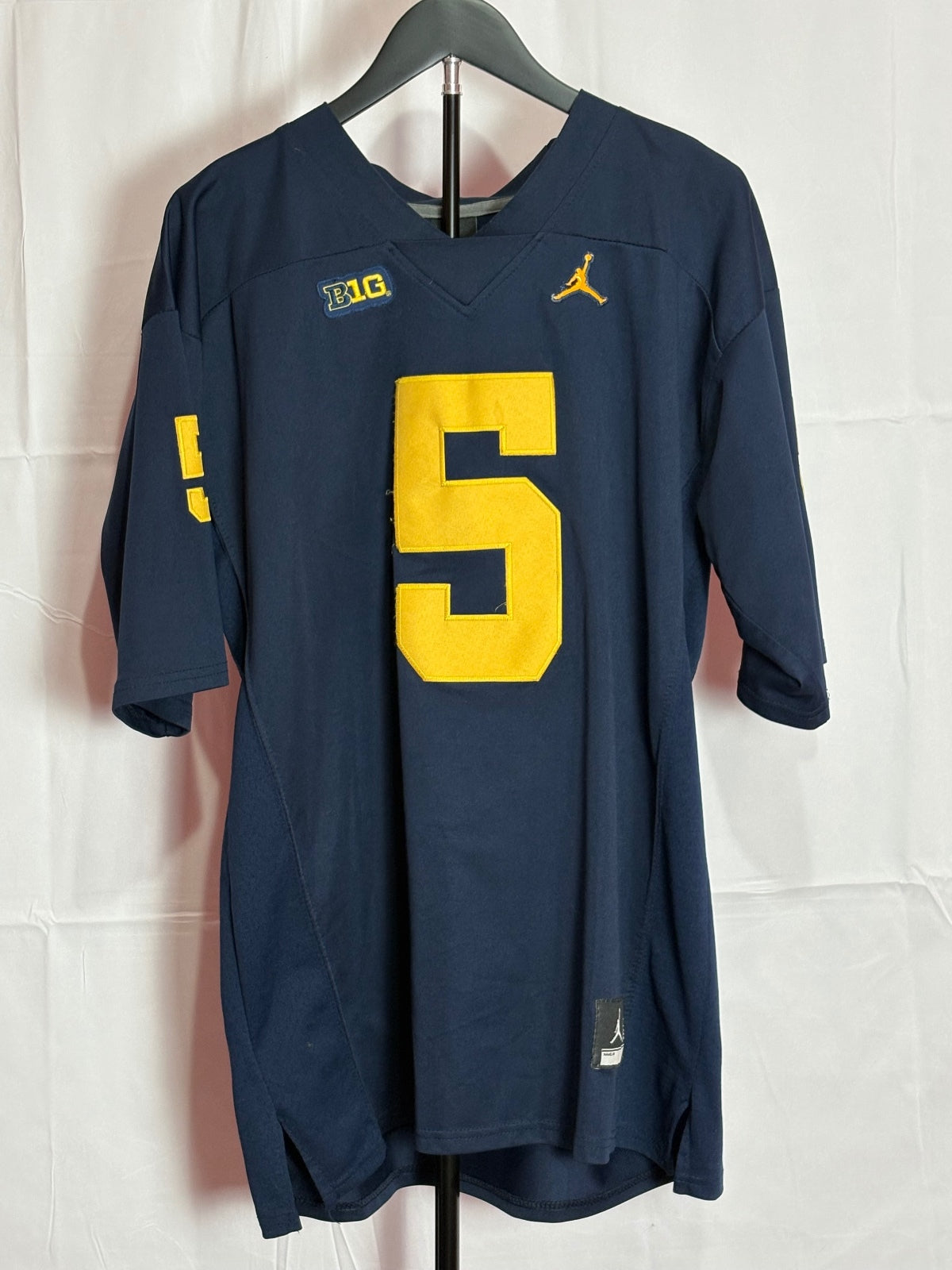 Jordan Michigan Wolverines #5 Peppers Football Jersey XL Navy Blue