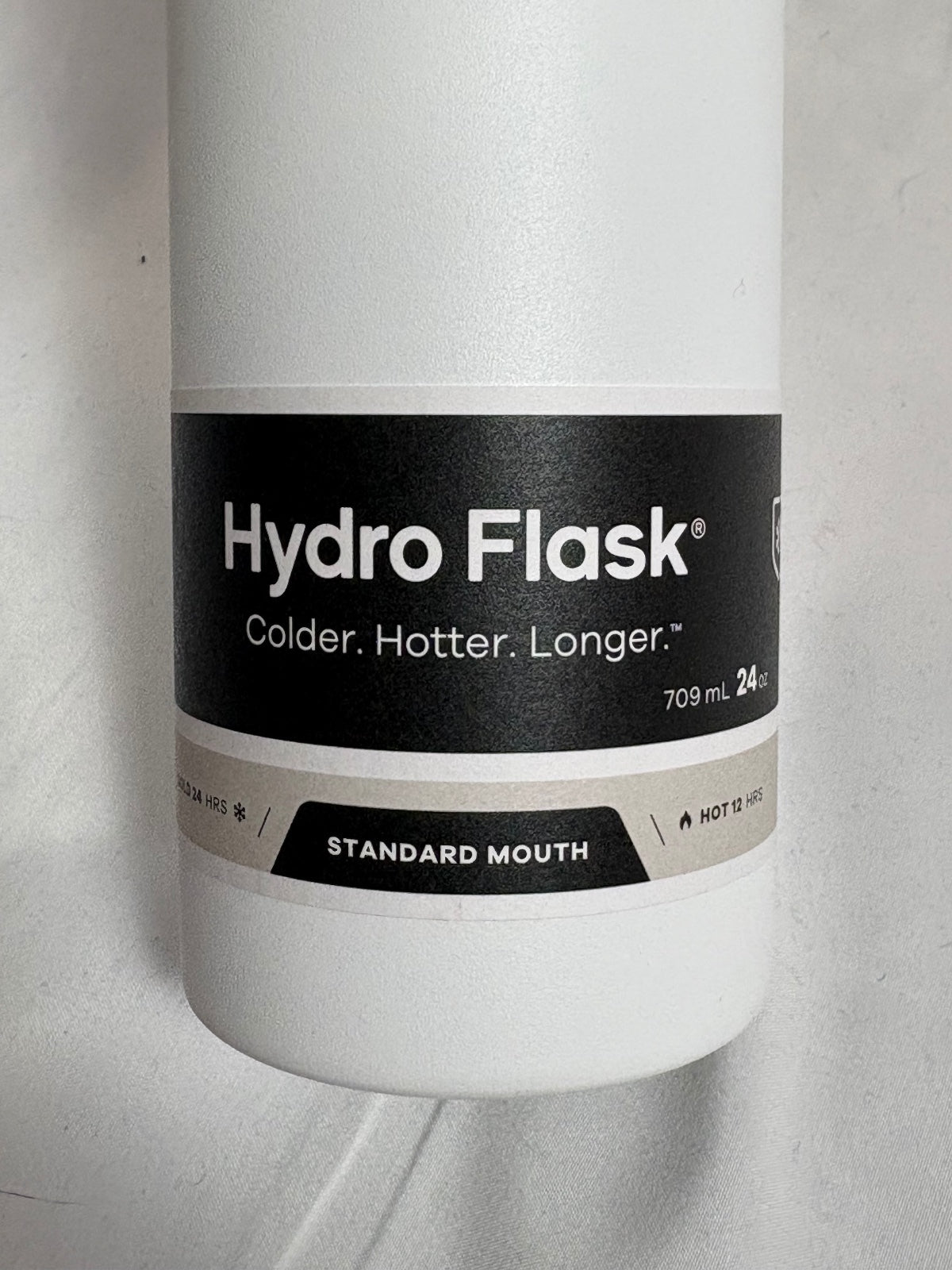 Hydro Flask 24 oz Standard Mouth Water Bottle White Black Flex Cap