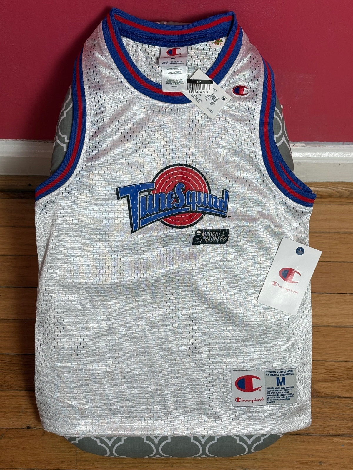 Champion Space Jam Tune Squad Bugs Bunny #1 Jersey Medium NWT NCAA — photo 2