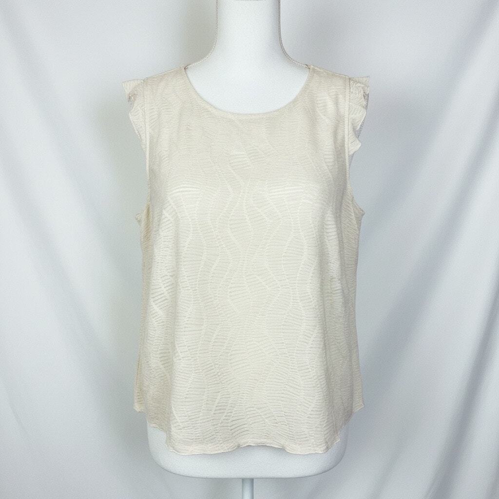 Future Collective Women’s 2X Cream Textured Sleeveless Ruffle Top Blouse NWT — photo 2