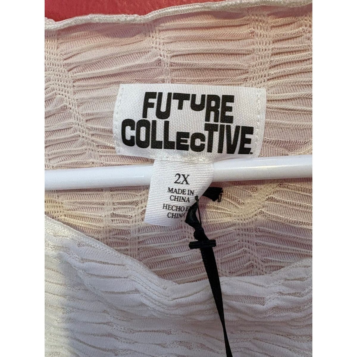 Future Collective Women’s 2X Cream Textured Sleeveless Ruffle Top Blouse NWT — photo 6